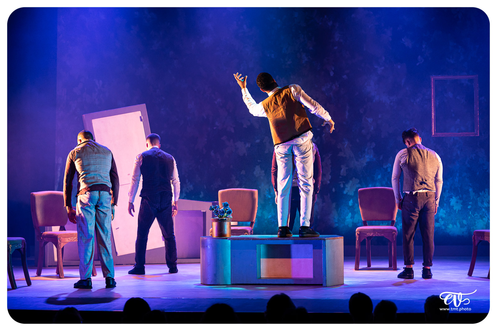 SUR LE FIL (CIE PYRAMID)